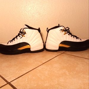 Retro Jordans 12 Size 11 (MENS) Black/White/Gold
